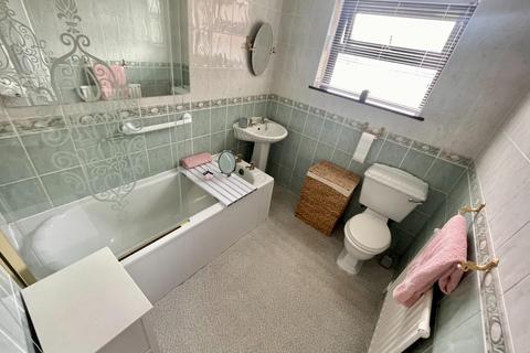 84 Hilderthorpe, Nunthorpe, Middlesbrough, TS7 0PT