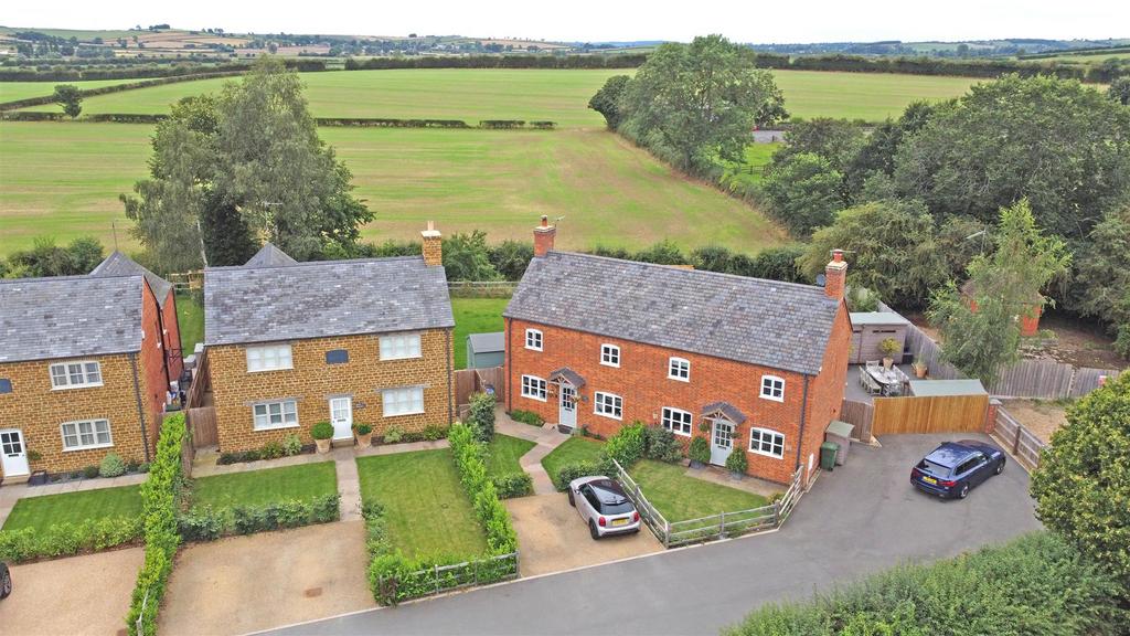 East Cottage, Medbourne, Market Harborough 2 bed semidetached house