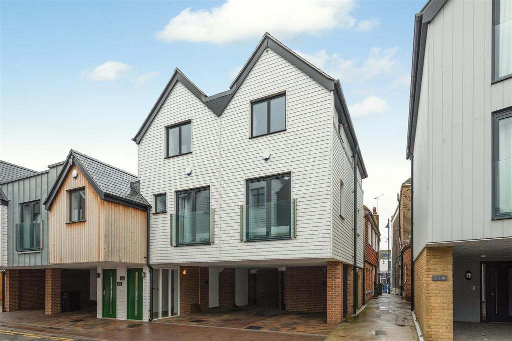 Sea Street, Whitstable 2 bed townhouse for sale £435,000
