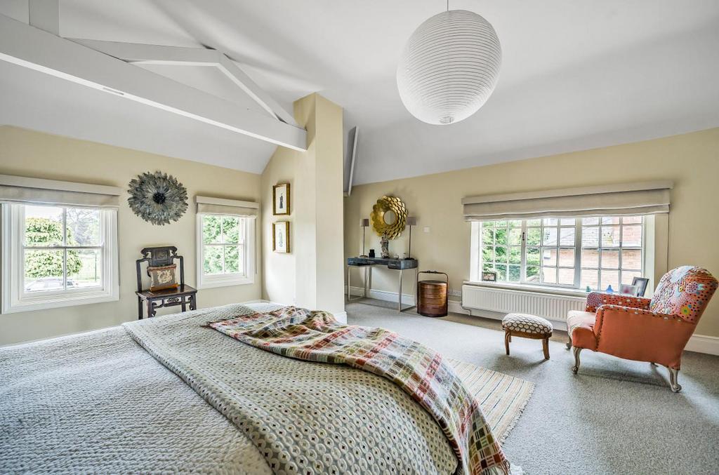 Principal bedroom suite