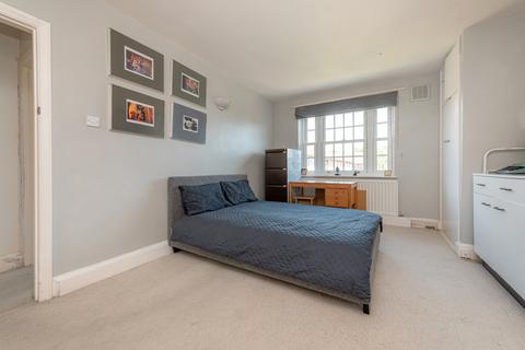 2 bedroom apartment for sale, Spencer House, Wimbledon Park Side, London, SW19