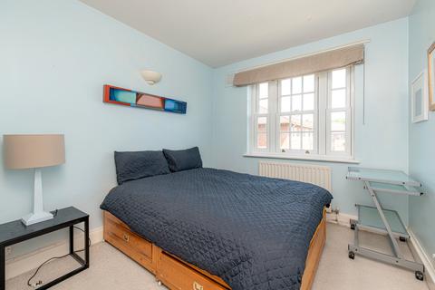 2 bedroom apartment for sale, Spencer House, Wimbledon Park Side, London, SW19