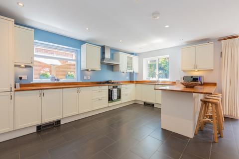 5 bedroom detached house for sale - River Area - Thames Crescent, Maidenhead