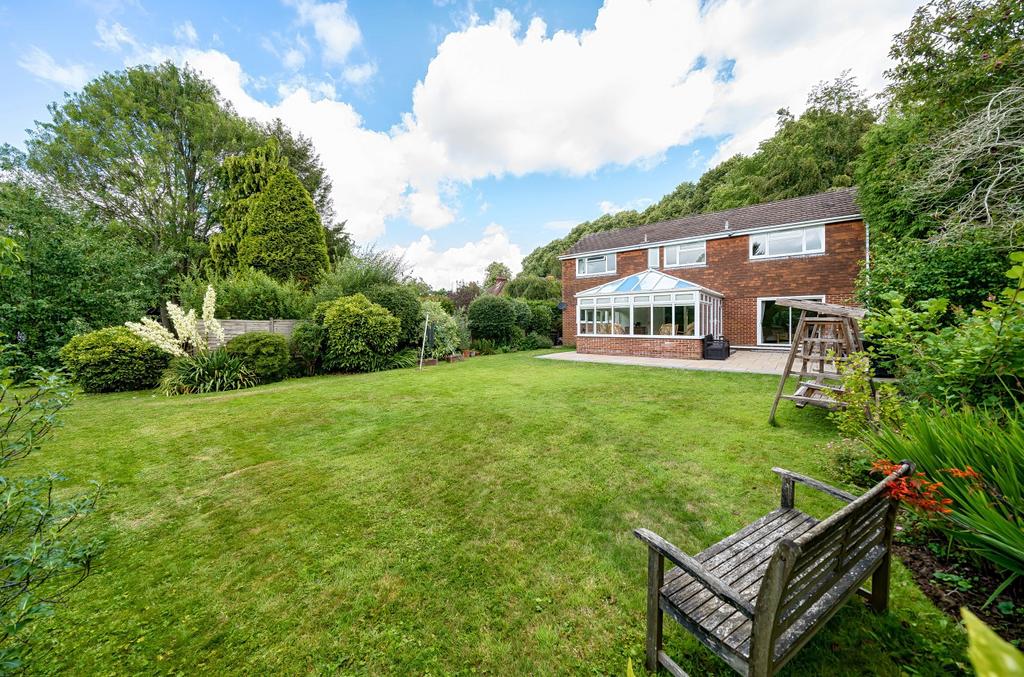 Poles Lane, Otterbourne, Hampshire, SO21 5 bed detached house for sale