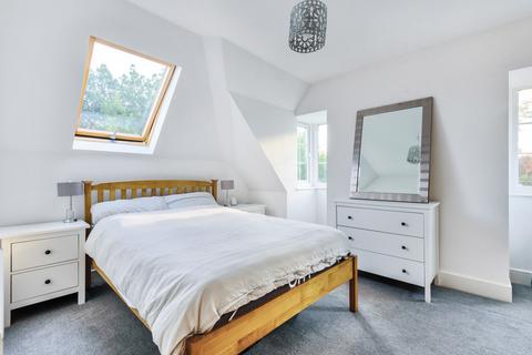 2 bedroom flat for sale, Southdown Road, Shawford, Winchester, Hampshire, SO21
