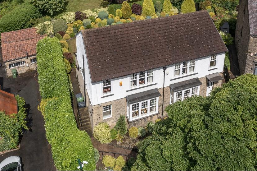 Allison Drive, Huddersfield, West Yorkshire, HD2 2 bed semidetached