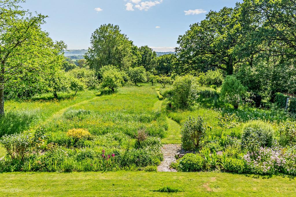 Higher Totnell, Leigh, Sherborne, Dorset 4 bed detached house £620,000