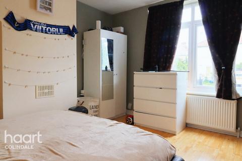 7 Walter Walk, Edgware, HA8 9ER