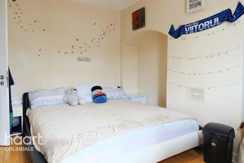 7 Walter Walk, Edgware, HA8 9ER