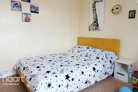 7 Walter Walk, Edgware, HA8 9ER