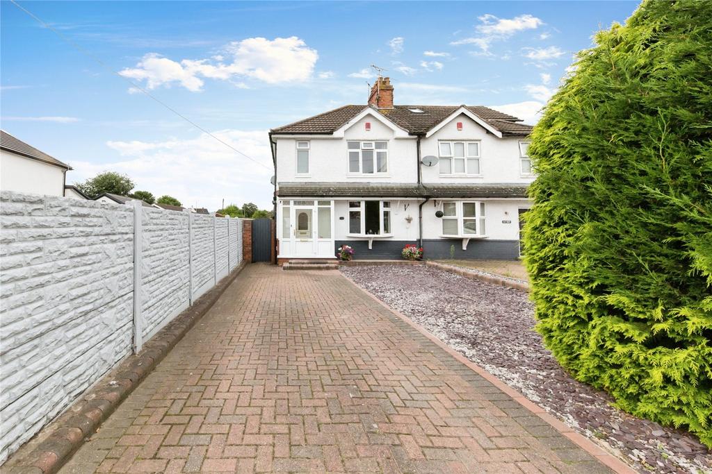 Crewe Road, Shavington, Crewe, Cheshire, CW2 3 bed semidetached house