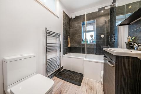 Flat 3, 78 Scotts Lane, Bromley, BR2 0LX
