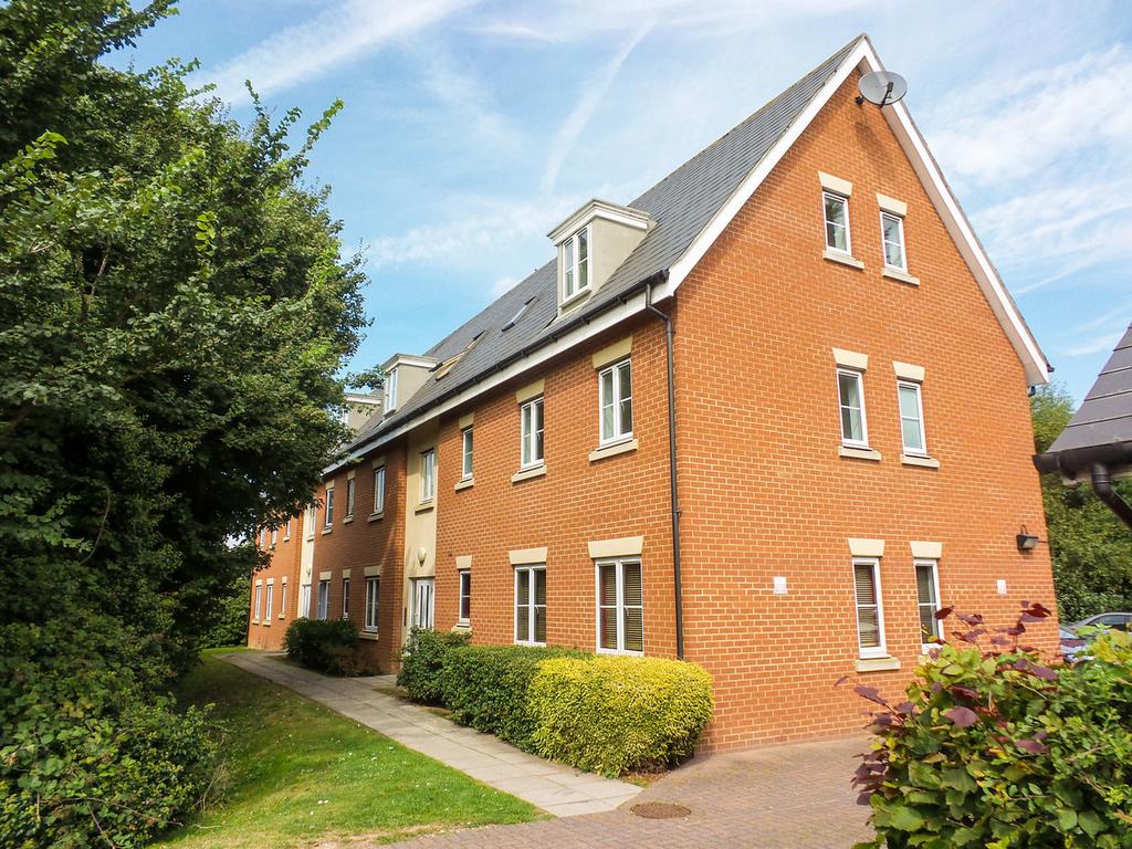 Temple Way, Rayleigh, SS6 1 bed apartment for sale £180,000