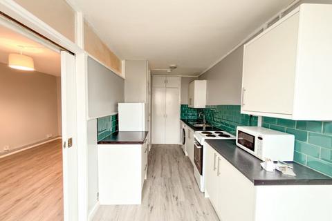 2 bedroom flat to rent, Braithwaite House, Bunhill Row, London, EC1Y