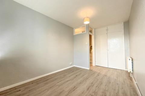 2 bedroom flat to rent, Braithwaite House, Bunhill Row, London, EC1Y