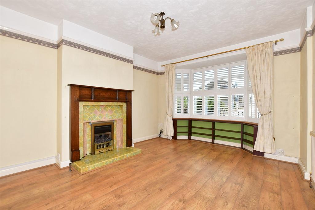 Gladstone Road, Walmer, Deal, Kent 3 bed semidetached house for sale £275,000
