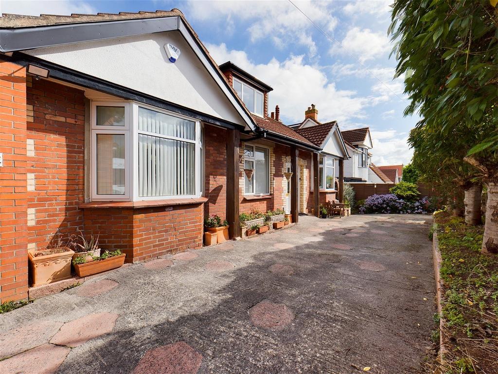 Upper Manor Road, Preston, Paignton 5 bed detached house for sale £