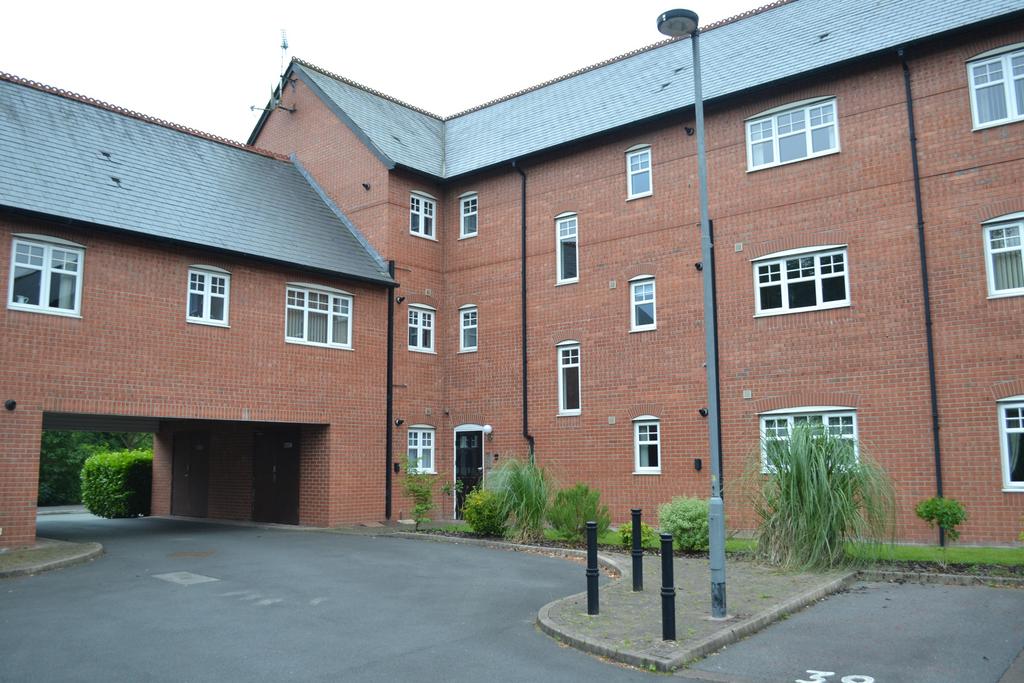 Trevore Drive, Standish, Wigan, WN1 2 bed flat for sale £120,000