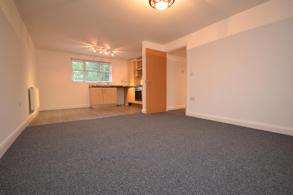 Trevore Drive, Standish, Wigan, WN1 2 bed flat for sale £120,000