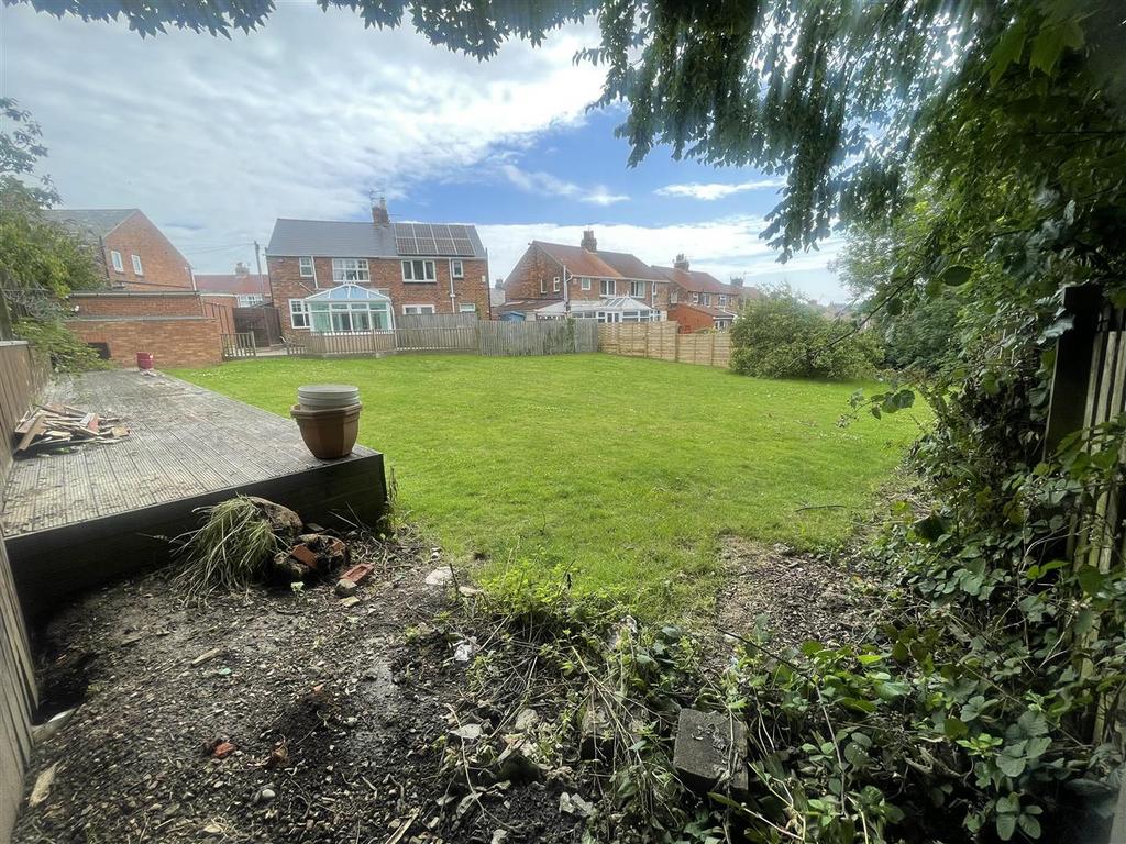 Highfield Drive, South Shields 2 bed semidetached house £265,000