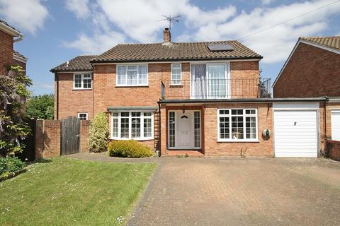 5 bedroom detached house for sale - MAIDENHEAD SL6