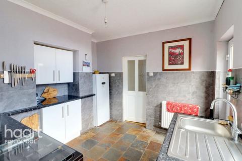 2 bedroom terraced house for sale, Greenhill Road, Pontypool