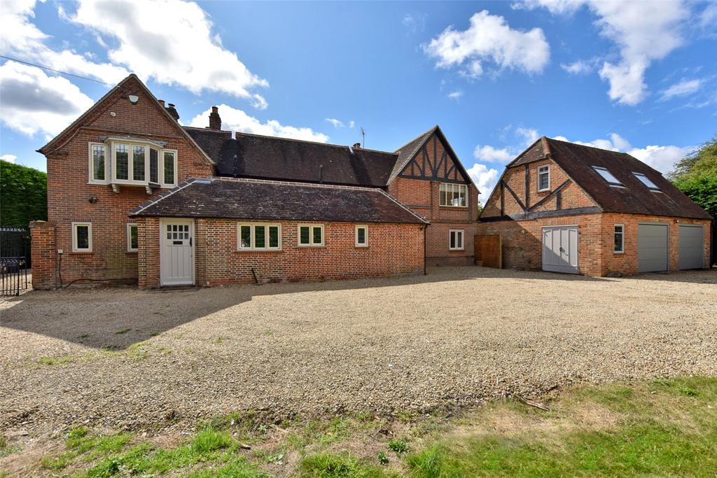 Nuffield, HenleyonThames, Oxfordshire, RG9 4 bed detached house £