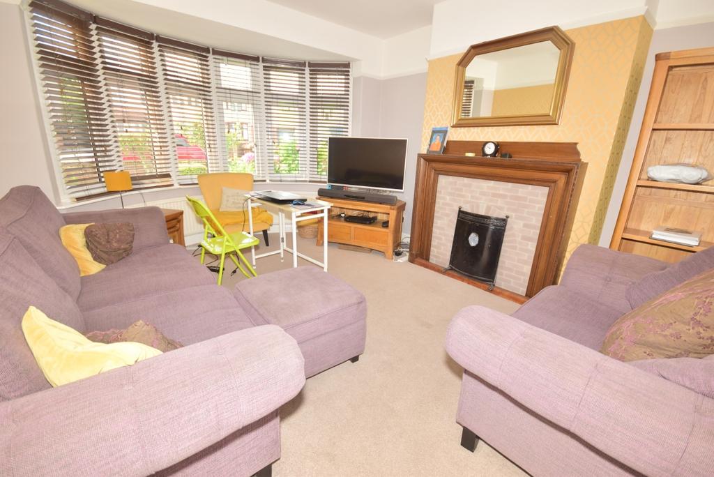 Bowness Road Bexleyheath DA7 3 bed semidetached house £1,850 pcm (£