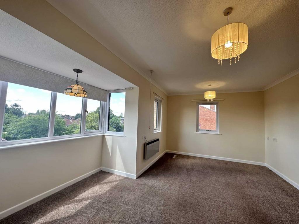 Fairacres Road, Didcot 1 bed apartment for sale £93,000