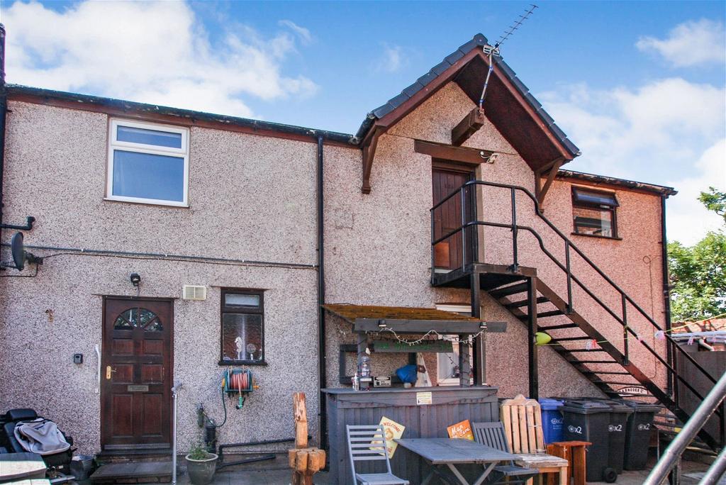 Flats at Marine/Station Road, Prestatyn LL19 7HD 2 bed block of