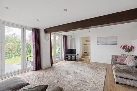 21b Park Road, Kenley, CR8 5AS