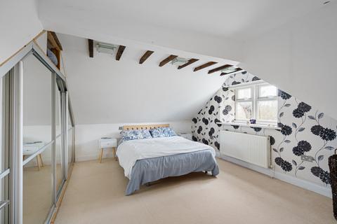 21b Park Road, Kenley, CR8 5AS