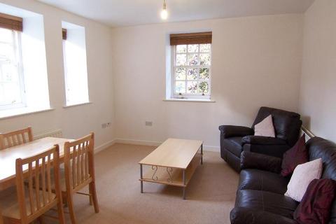 2 bedroom flat to rent, Parklands Manor, Chaloner Grove, Wakefield, West Yorkshire, WF1