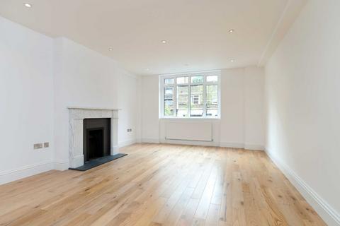 St James Close, Prince Albert Road, St John's Wood, London, NW8