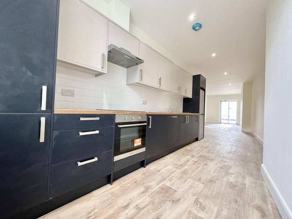 Apt 1 Westgate City View