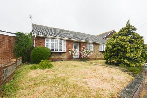 3 bedroom bungalow for sale - Faversham Road, Whitstable, CT5