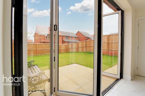 35 Sorrell Square, Clipstone Village, Mansfield, NG21 9GX