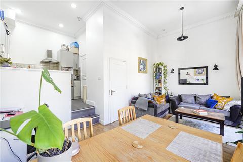 2 bedroom flat to rent, Clifton Gardens, London