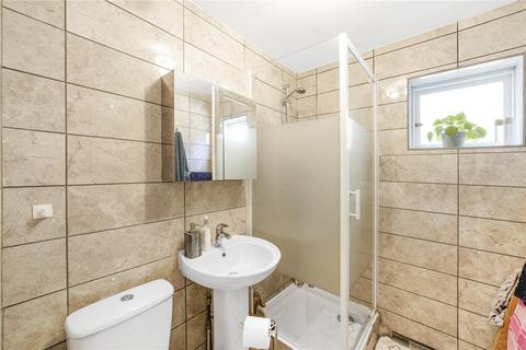 2 bedroom flat to rent, Clifton Gardens, London