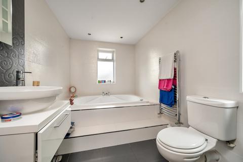 14 Airedale Road, Stamford, PE9 1DJ