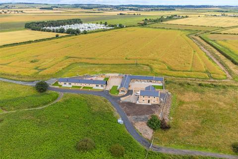 3 bedroom bungalow for sale - Seaton Point Farm, Boulmer, NE66