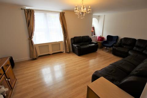 4 bedroom flat for sale, Pitsea Street, London E1