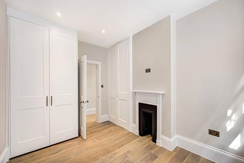 2 bedroom apartment to rent, Mercer Street, Covent Garden, WC2H