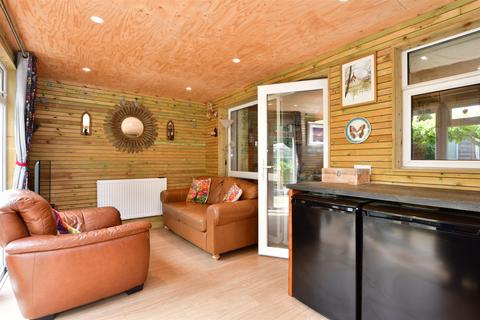 88 Addison Way, Bognor Regis, PO22 9HZ