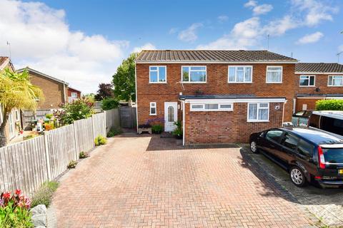 88 Addison Way, Bognor Regis, PO22 9HZ