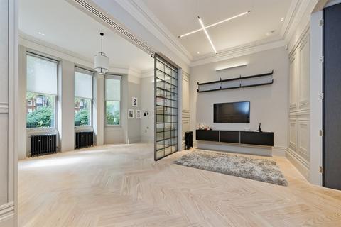 Flat 3, 47 Bramham Gardens, London, SW5 0HQ