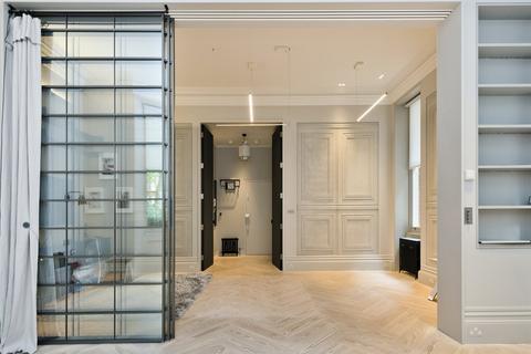 Flat 3, 47 Bramham Gardens, London, SW5 0HQ