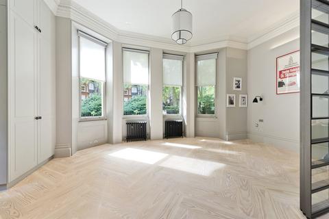 Flat 3, 47 Bramham Gardens, London, SW5 0HQ