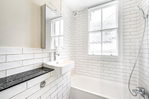 undefined, Mercer Street, Covent Garden, WC2H