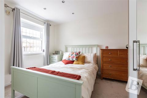20 Aylesbury Drive, Langdon Hills, Basildon, SS16 6UL